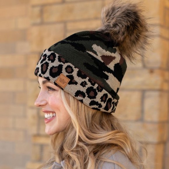 Leopard Accent Knit Hat With Pom 